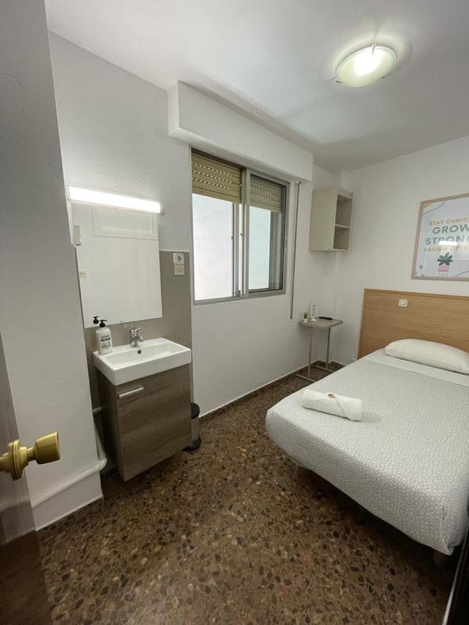 Hostal Milmarcos Zaragoza Exterior photo