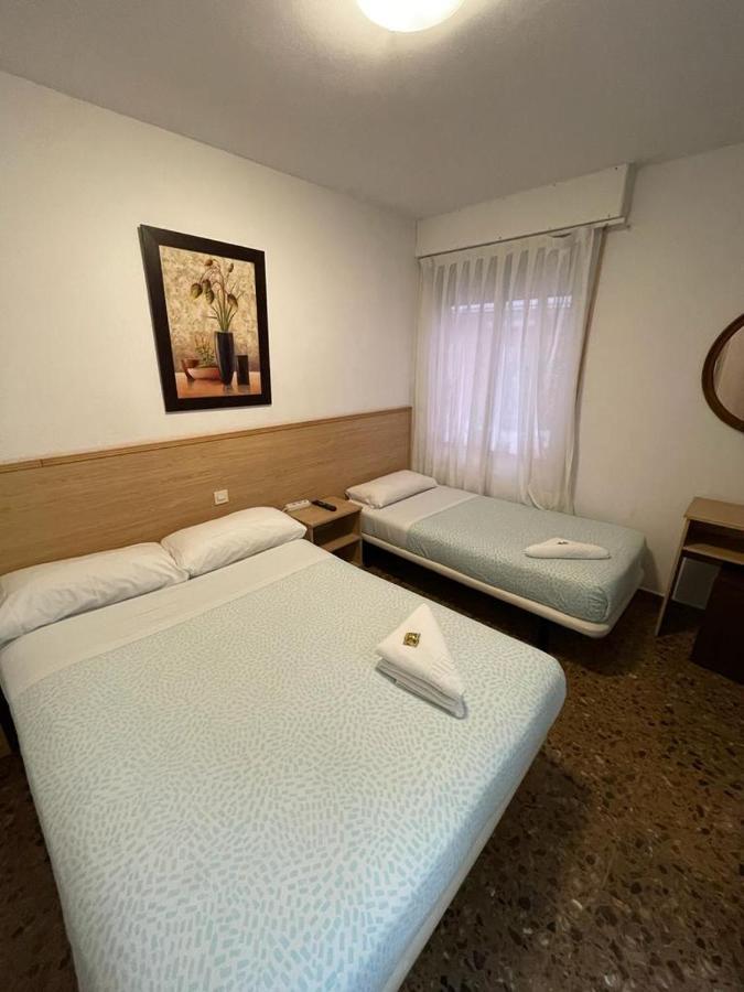 Hostal Milmarcos Zaragoza Exterior photo