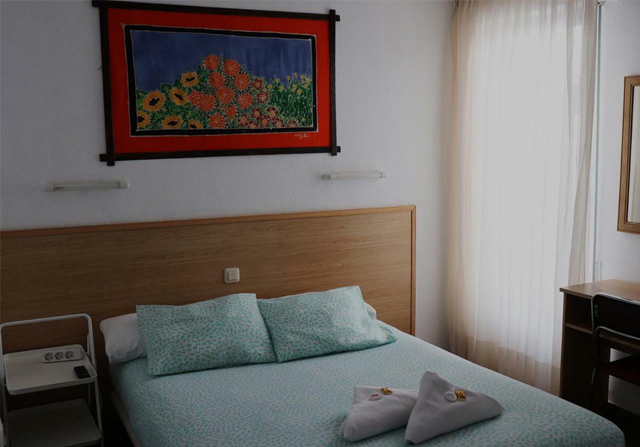Hostal Milmarcos Zaragoza Exterior photo